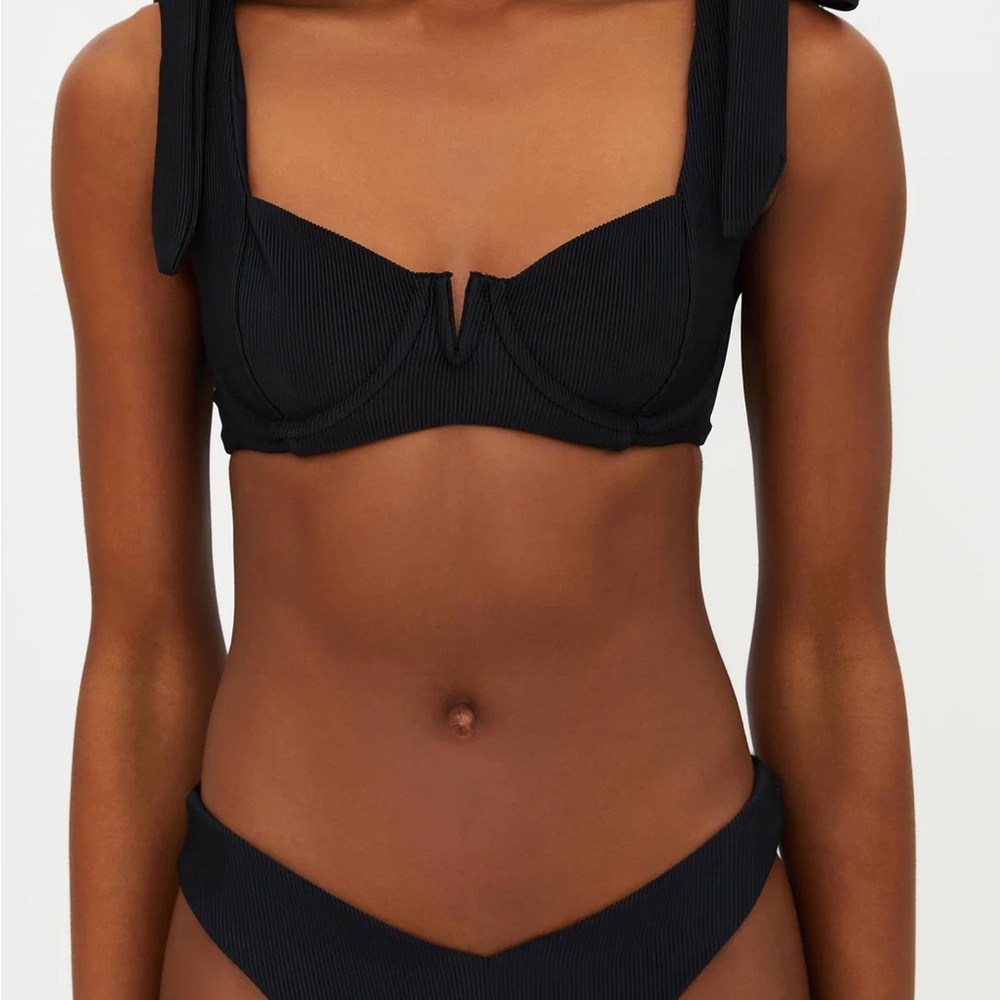 Beach Riot Blair Top Black SMALL